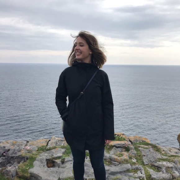 Meet your Posher, Laura - Picture 1 of 1